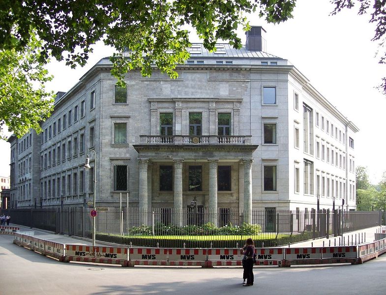 Datei:Lussische Botschaft Altaan.jpg